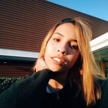 Riany Oliveira